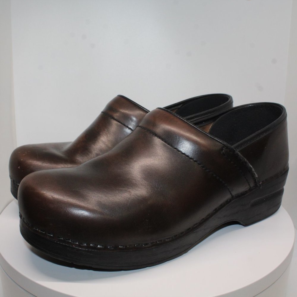 Dansko Womens 41 Professional Clog Brown Slip On Leather Medical Nursing Shoes - Picture 3 of 15